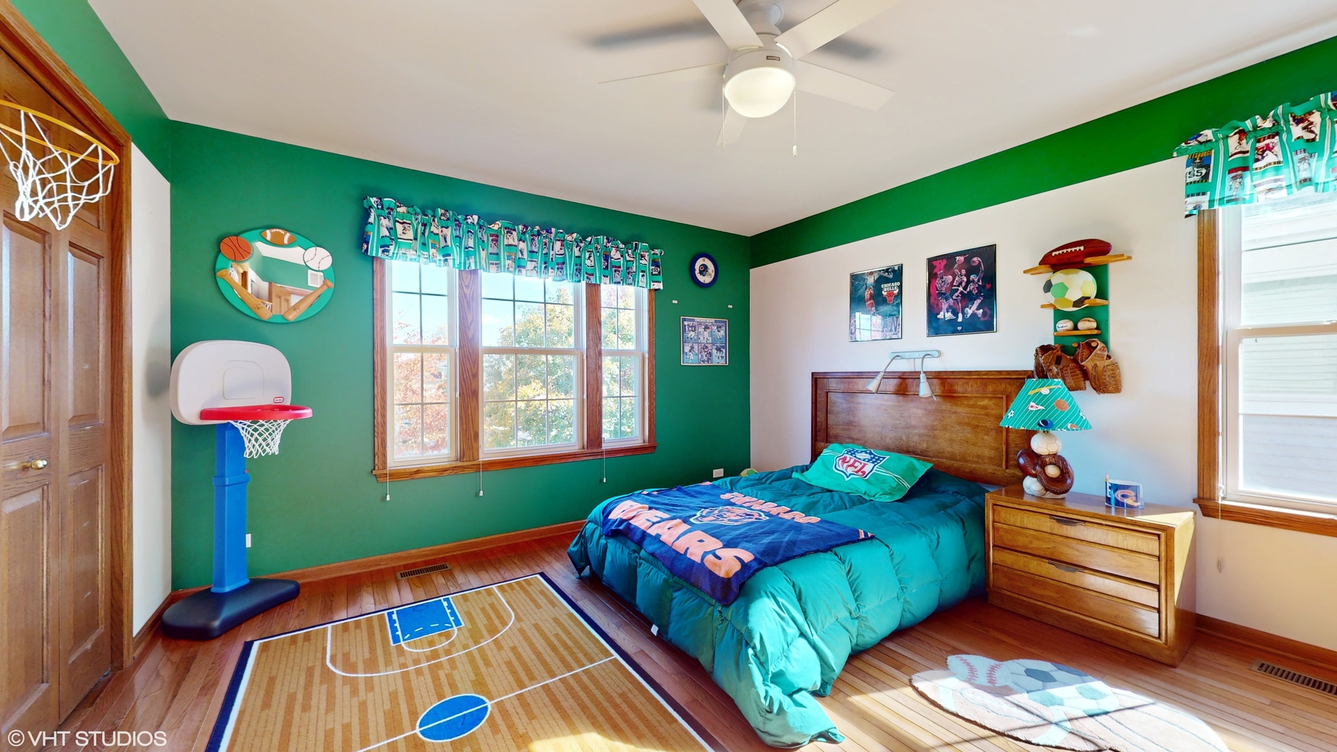 1640 S NEWTON Avenue, Park Ridge, IL 60068