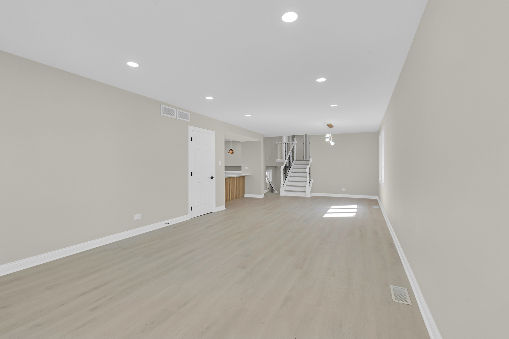 1059 CLEVELAND Avenue, Calumet City, IL 60409