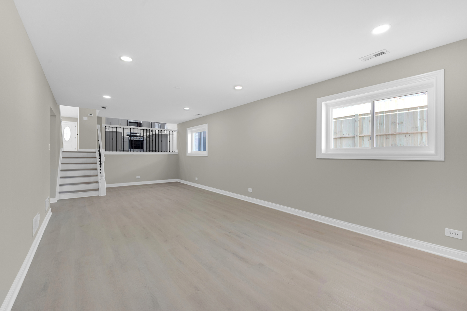 1059 CLEVELAND Avenue, Calumet City, IL 60409