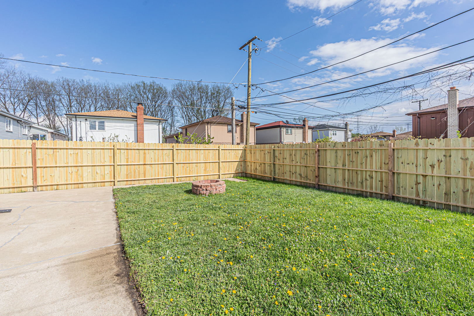 1059 CLEVELAND Avenue, Calumet City, IL 60409