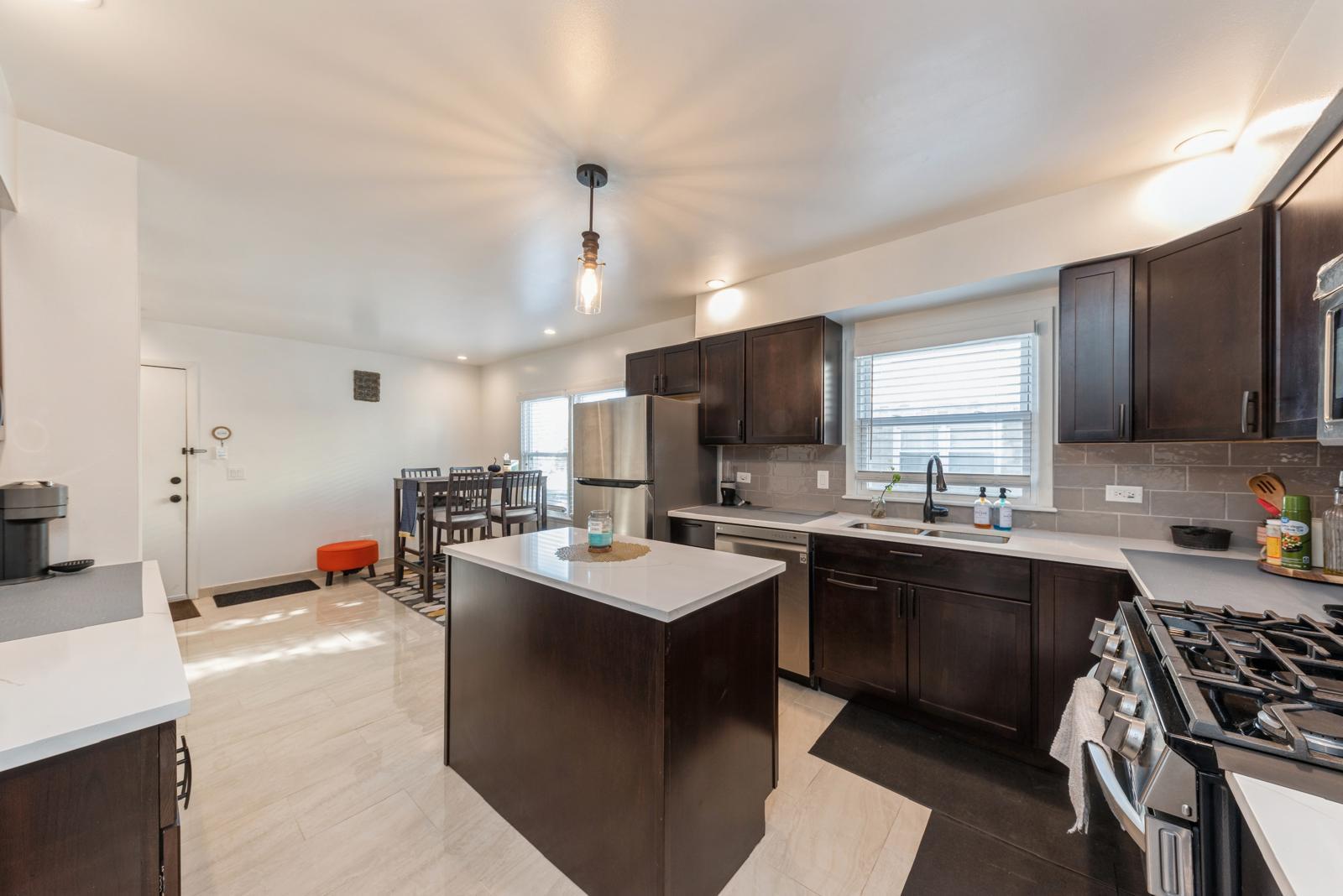 856 E Capri Drive #2, Palatine, IL 60074