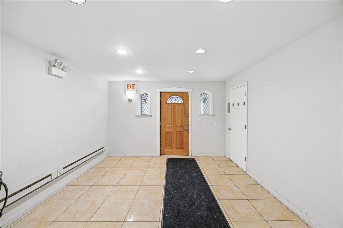 2363 E 70th Place #1, Chicago, IL 60649
