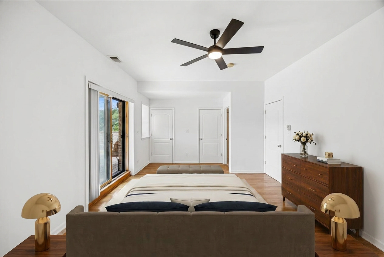 2363 E 70th Place #1, Chicago, IL 60649