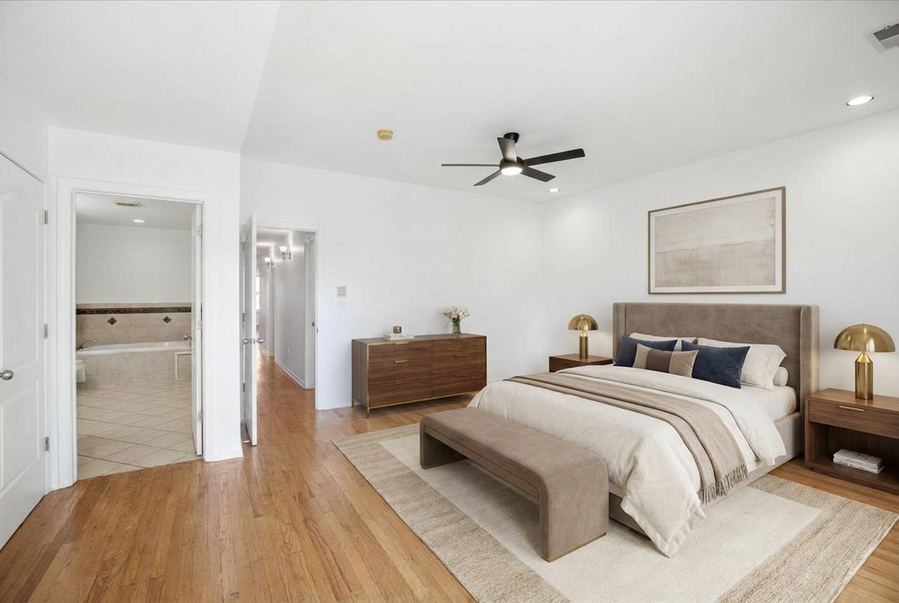2363 E 70th Place #1, Chicago, IL 60649