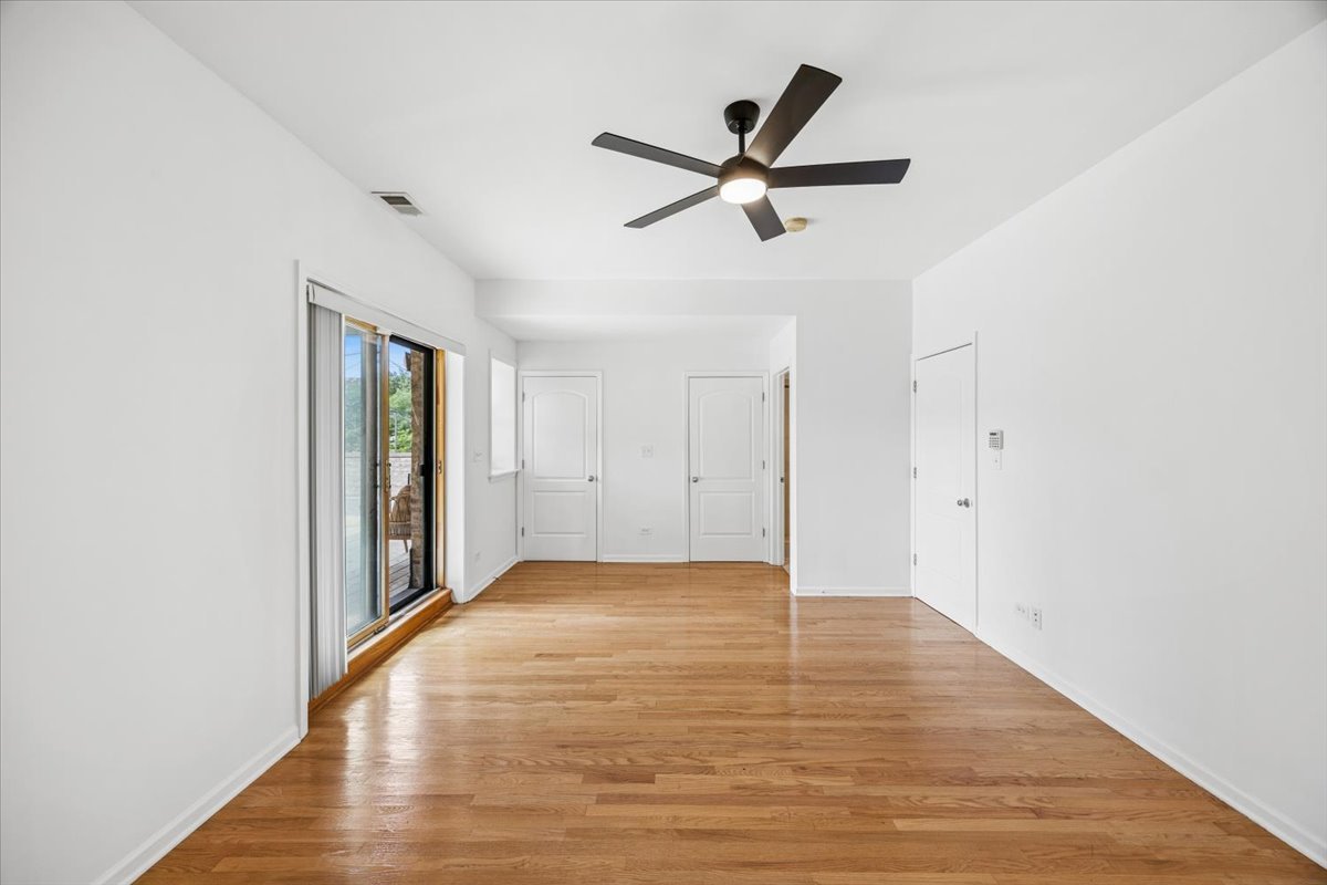 2363 E 70th Place #1, Chicago, IL 60649