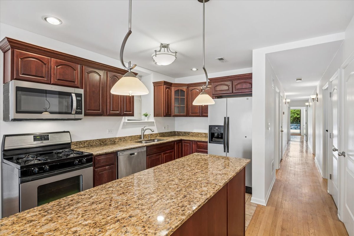 2363 E 70th Place #1, Chicago, IL 60649