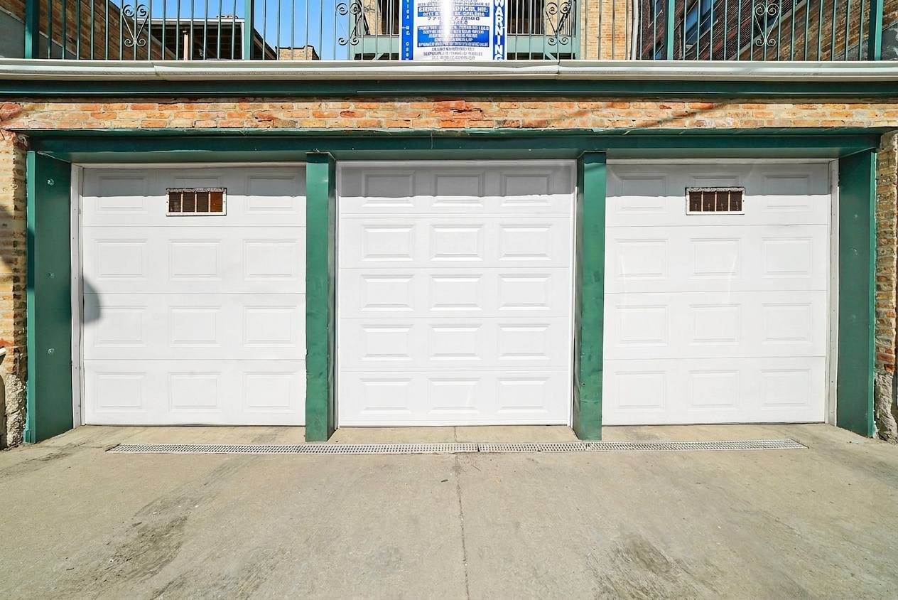 2363 E 70th Place #1, Chicago, IL 60649