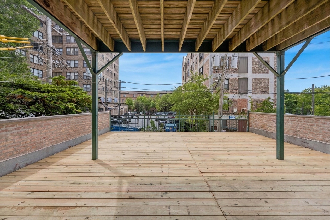 2363 E 70th Place #1, Chicago, IL 60649