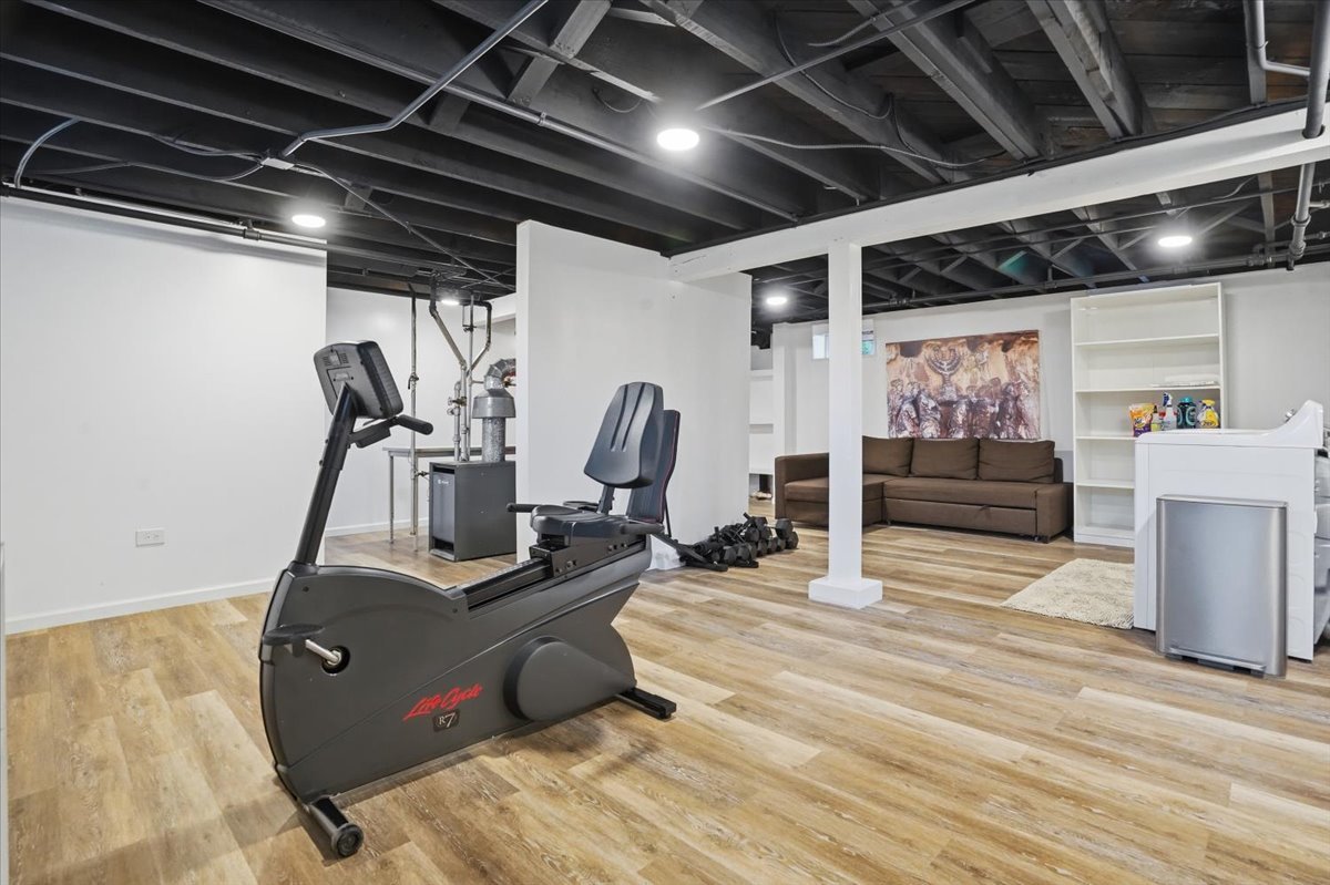 68 Cedar Avenue, Lake Villa, IL 60046