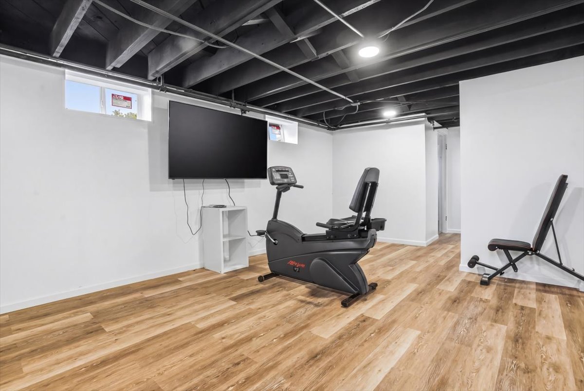 68 Cedar Avenue, Lake Villa, IL 60046