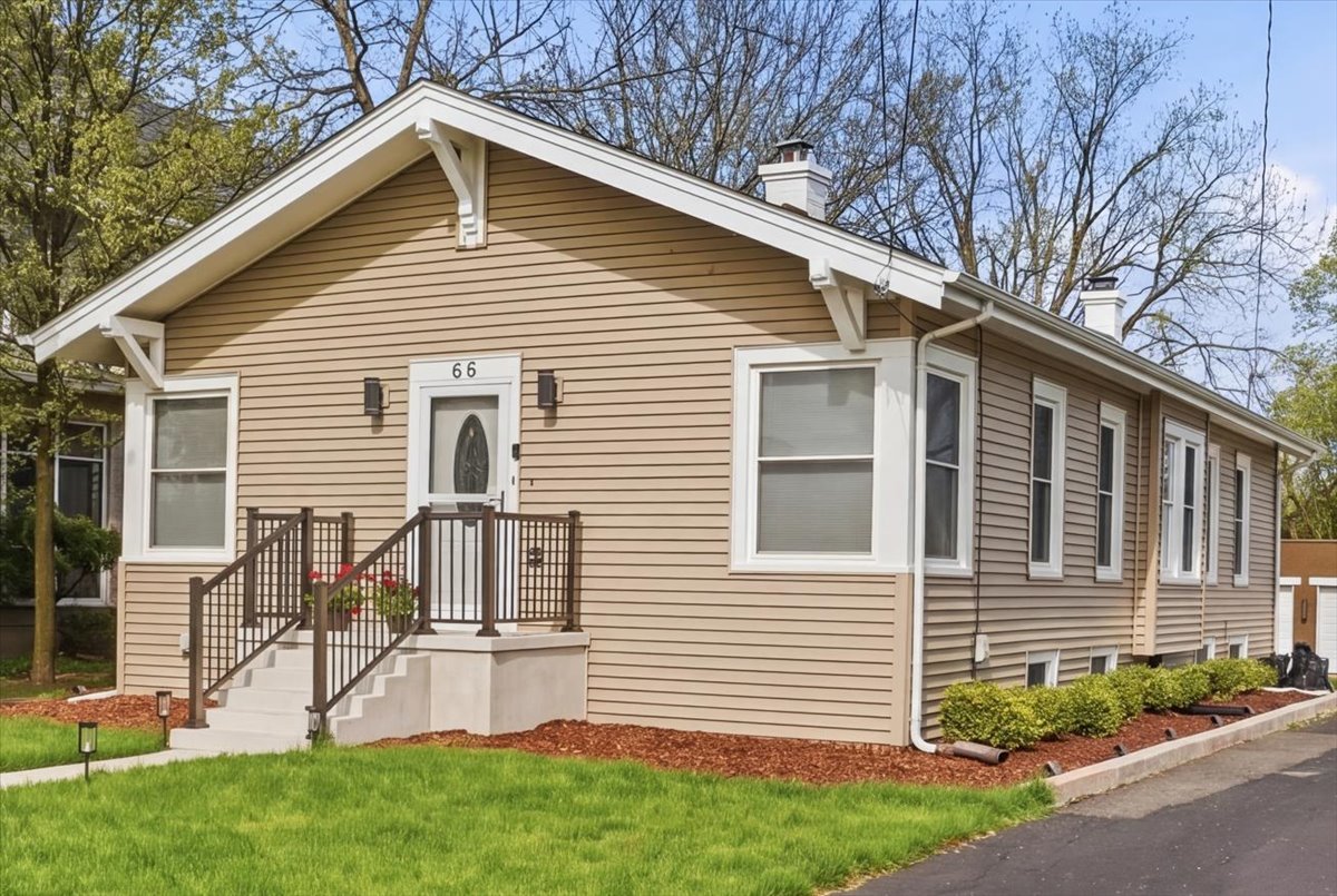 68 Cedar Avenue, Lake Villa, IL 60046