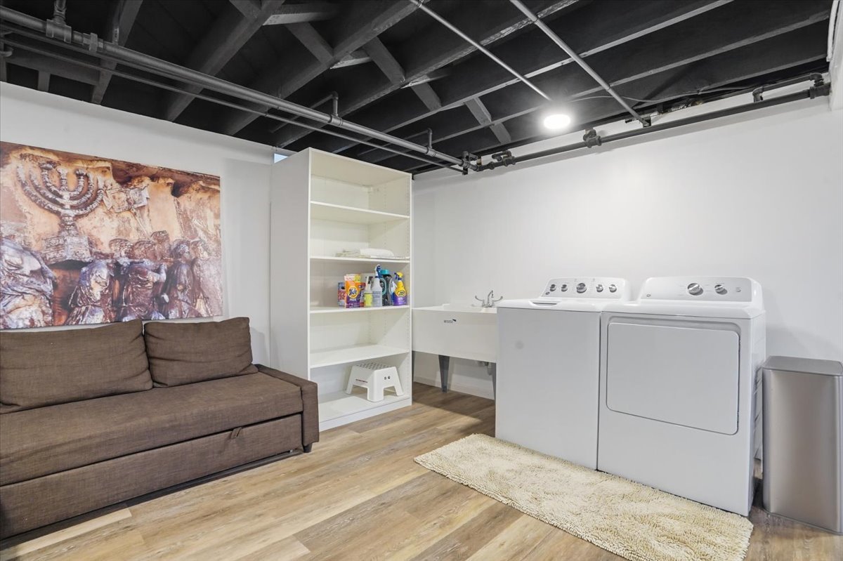 68 Cedar Avenue, Lake Villa, IL 60046