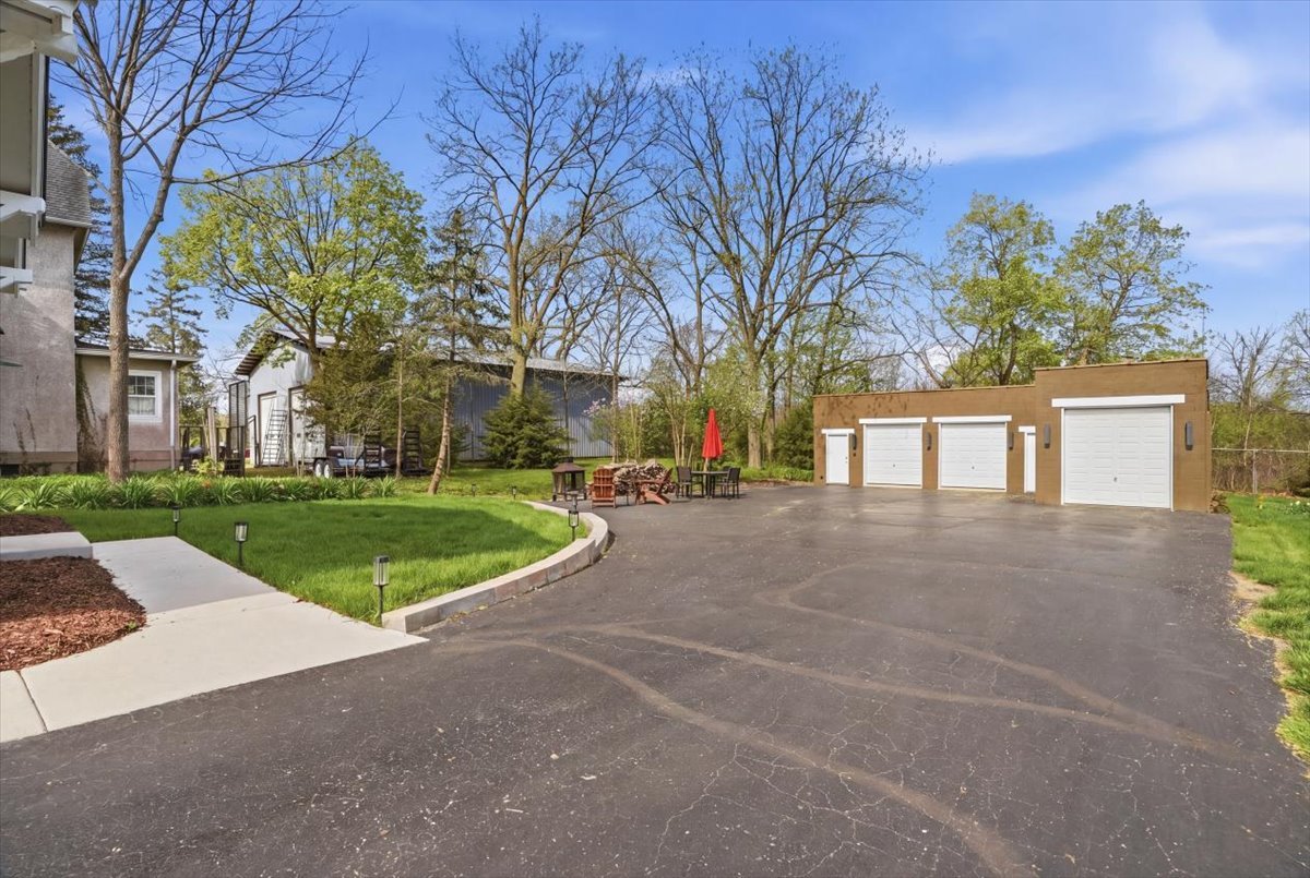 68 Cedar Avenue, Lake Villa, IL 60046