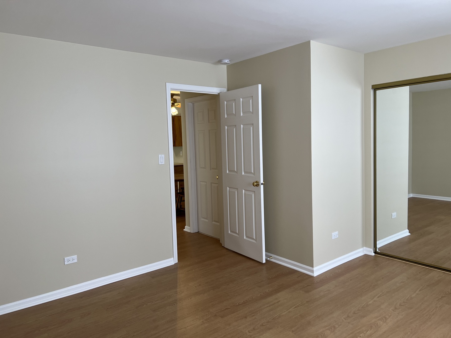 1299 Longacre Lane, Wheeling, IL 60090