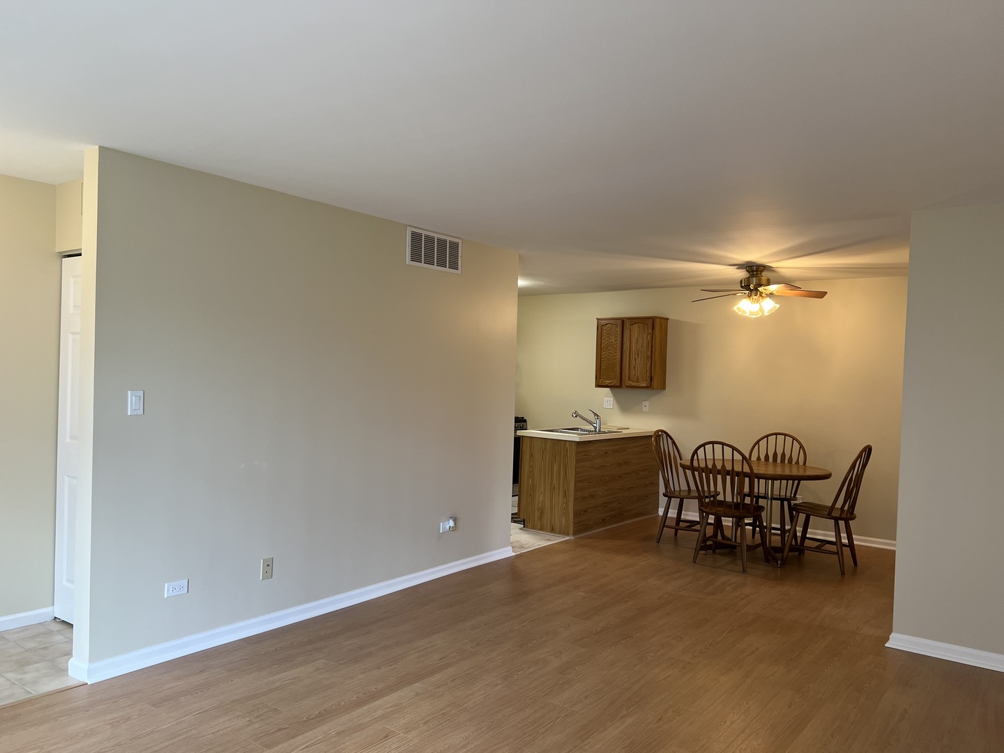 1299 Longacre Lane, Wheeling, IL 60090