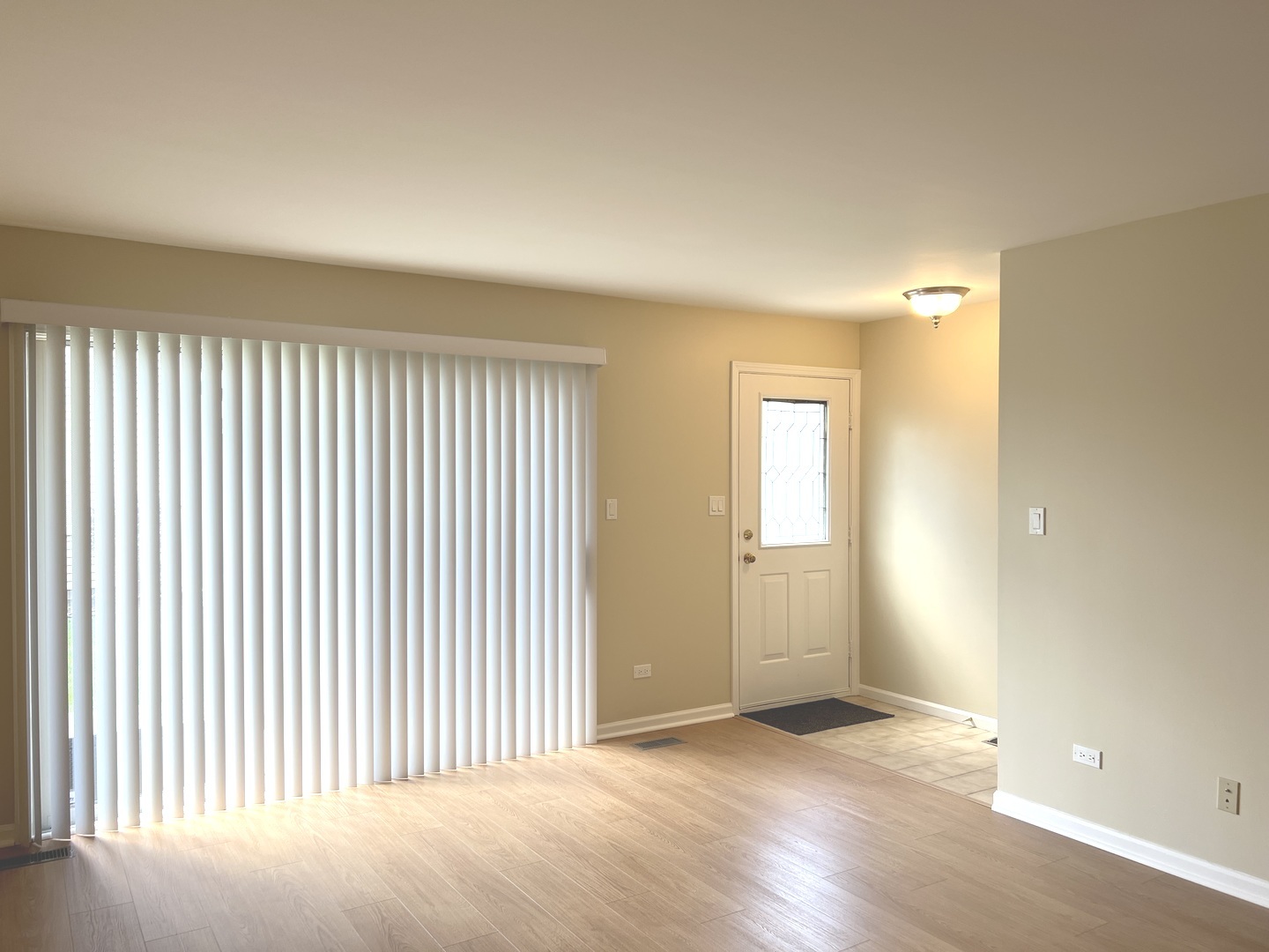 1299 Longacre Lane, Wheeling, IL 60090