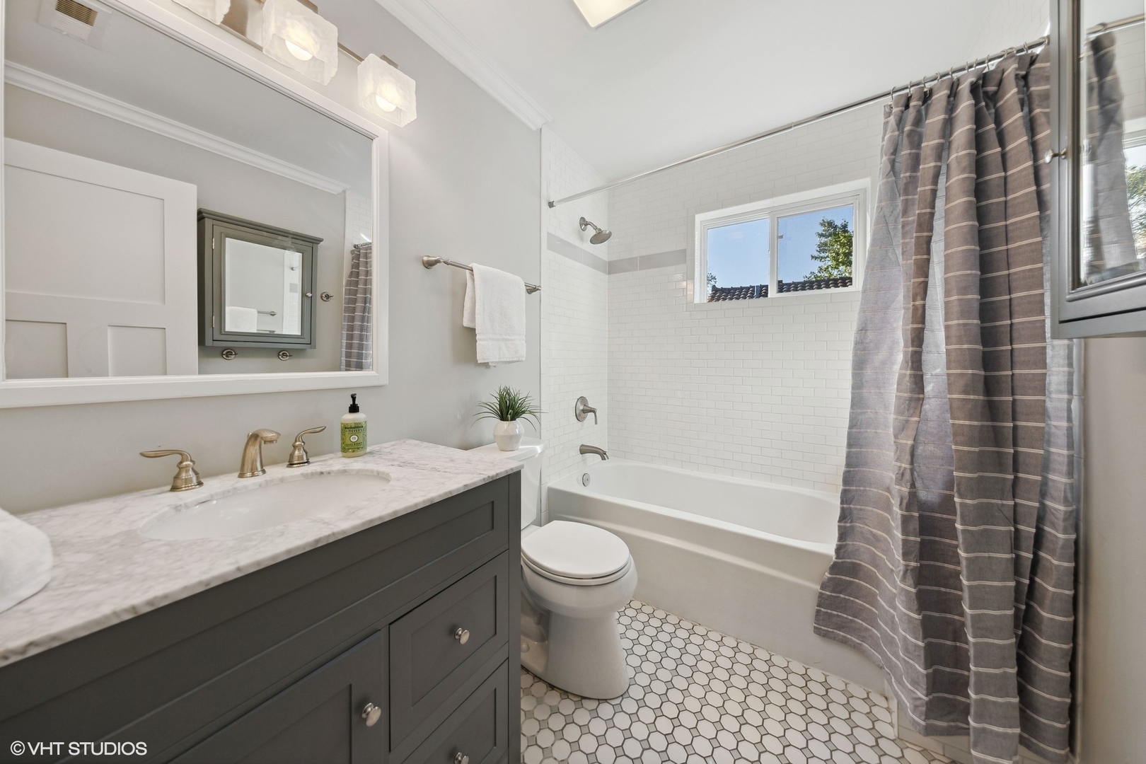 433 S Kensington Avenue, La Grange, IL 60525