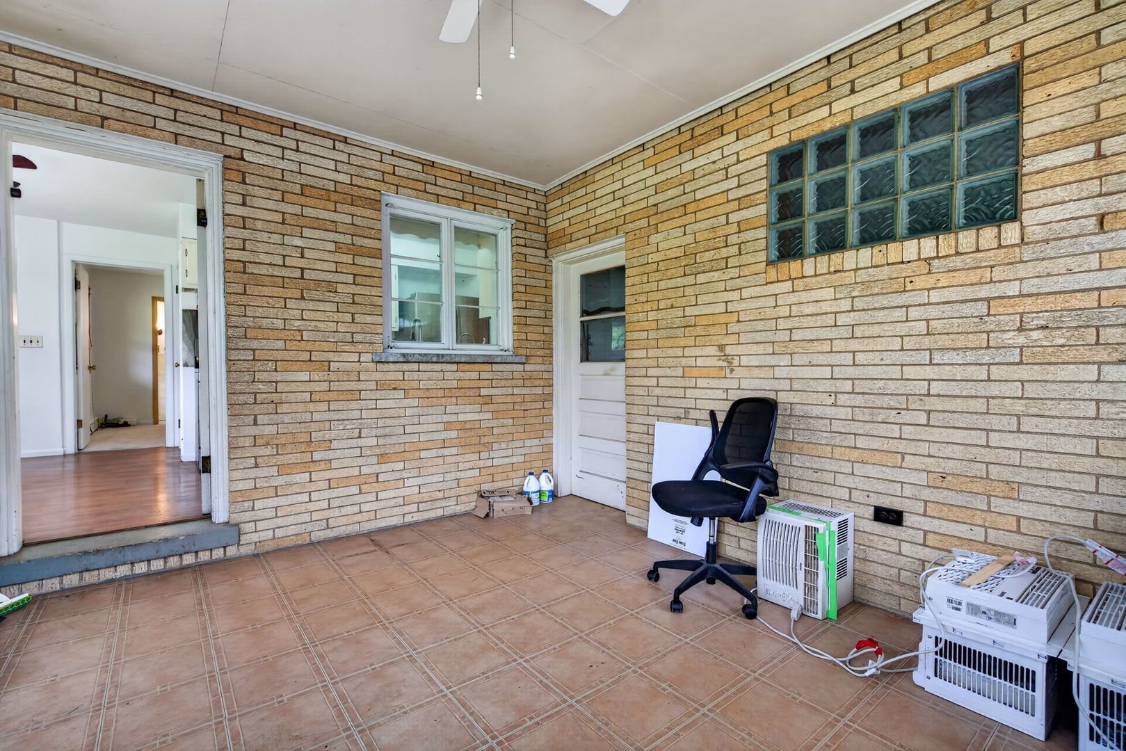 3925 Downers Drive, Downers Grove, IL 60515