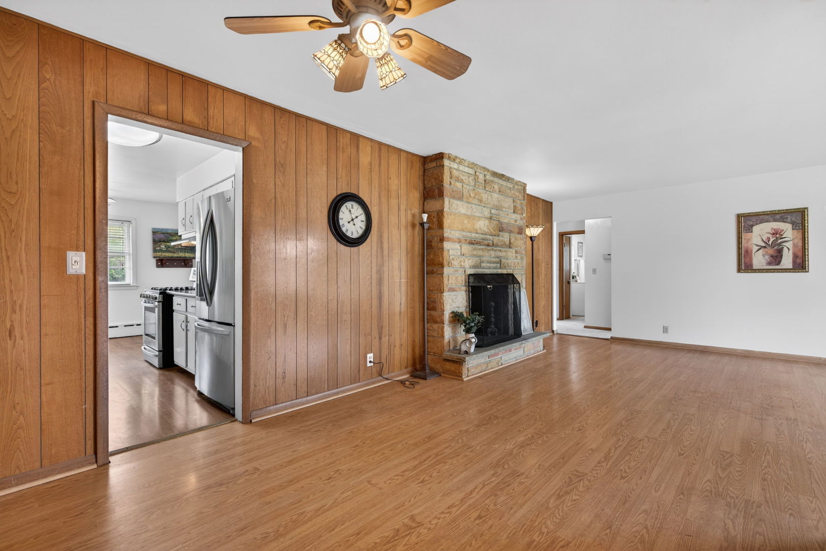3925 Downers Drive, Downers Grove, IL 60515