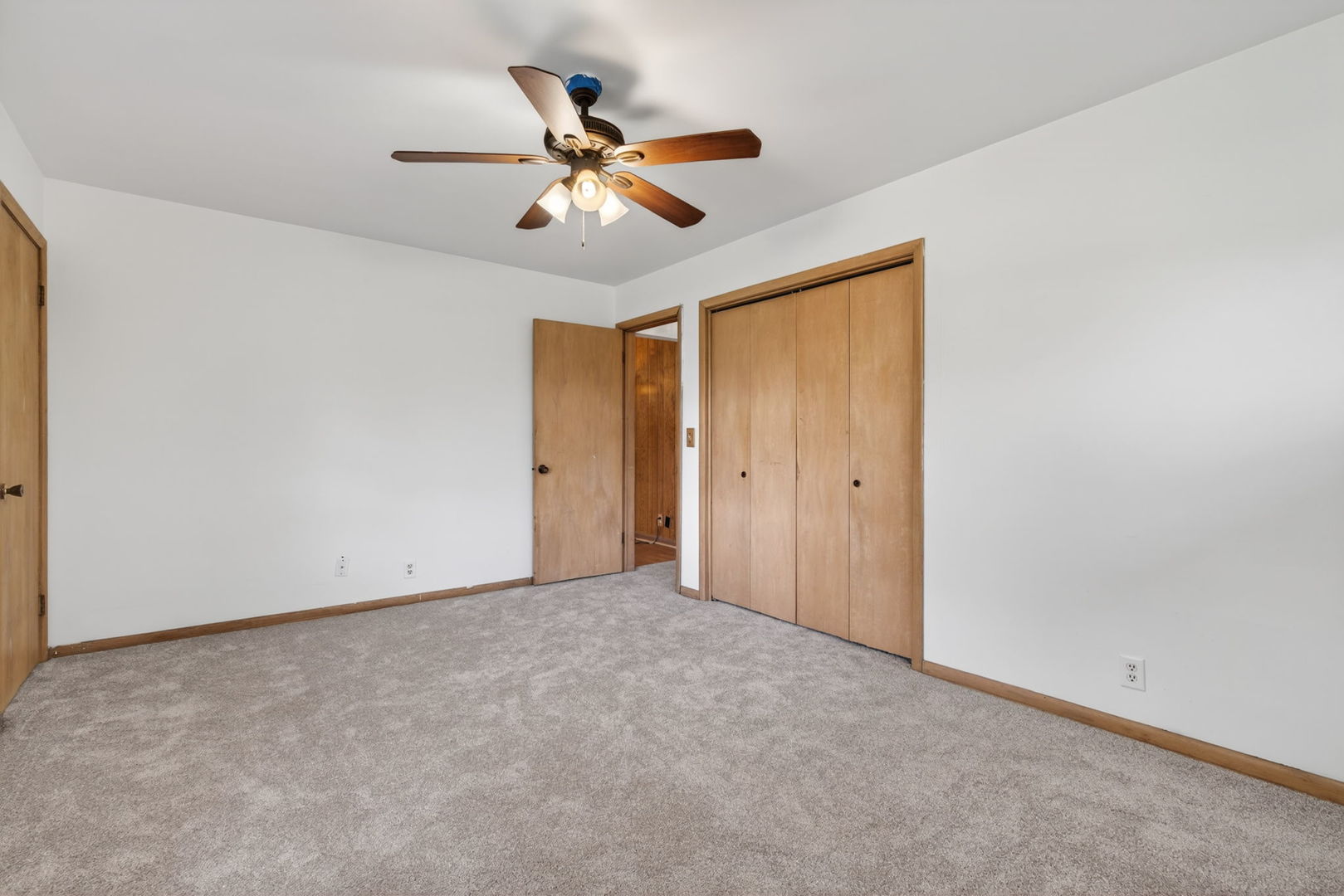 3925 Downers Drive, Downers Grove, IL 60515