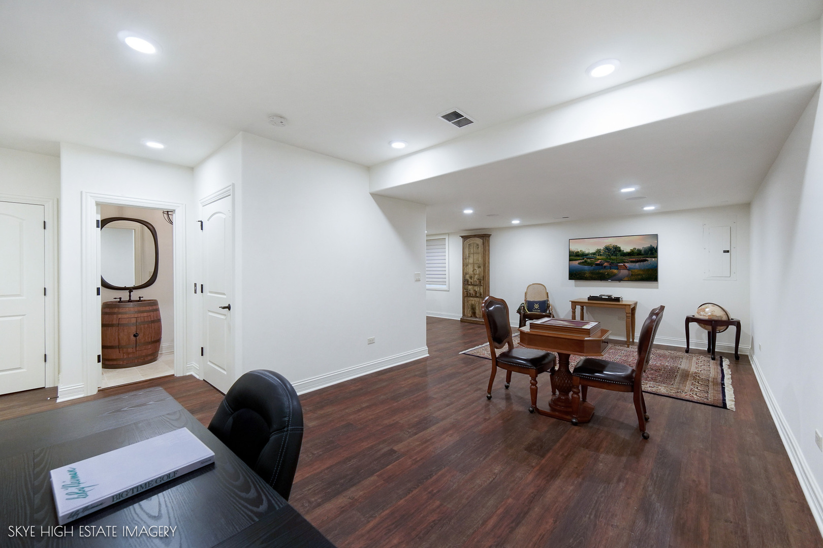 1 Willowcrest Drive, Oak Brook, IL 60523