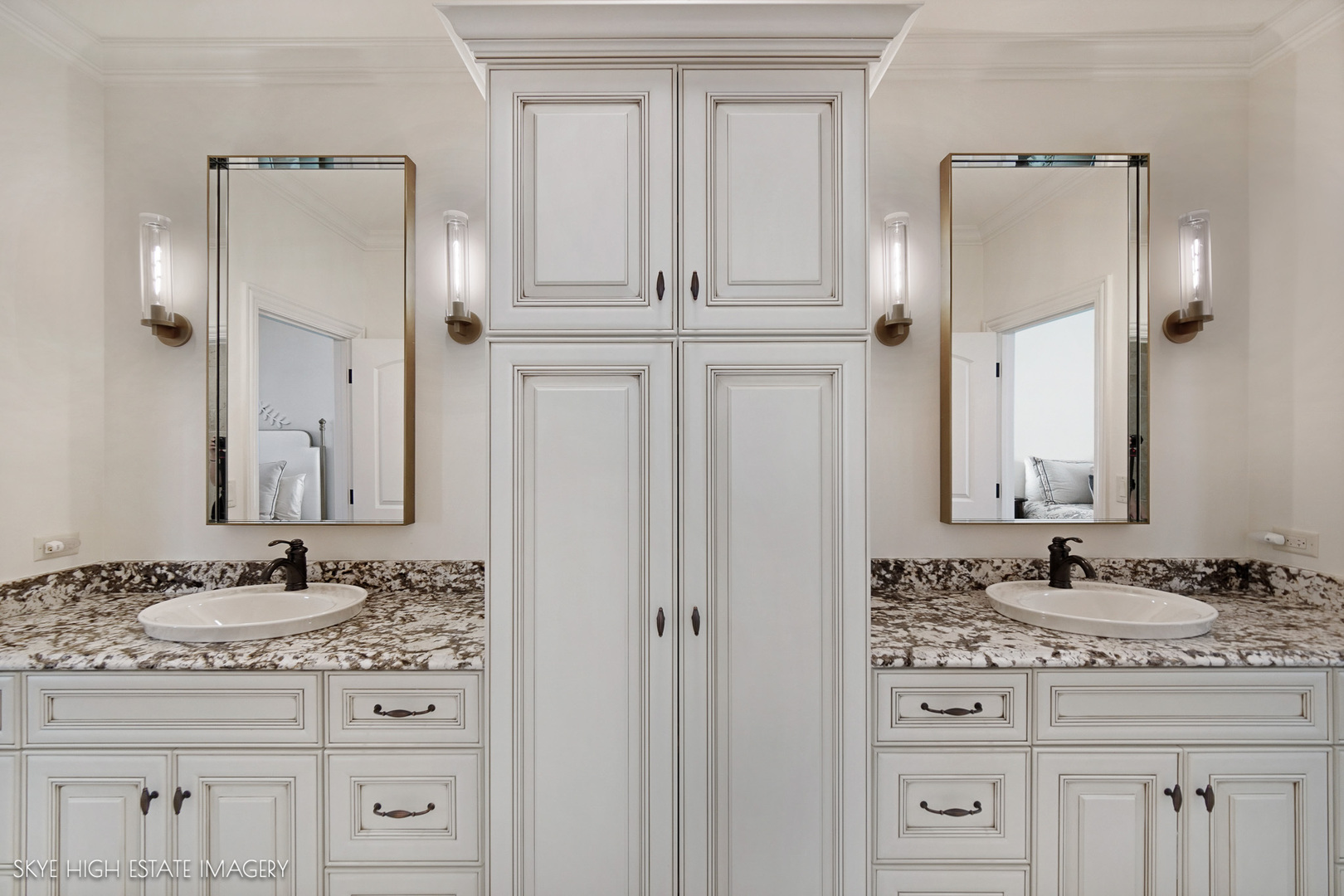 1 Willowcrest Drive, Oak Brook, IL 60523