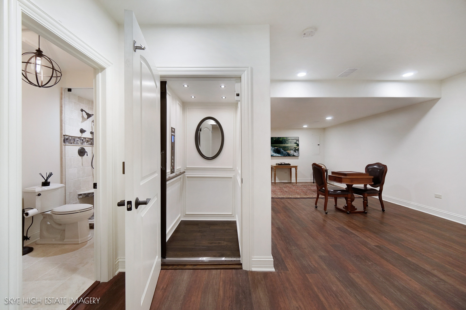 1 Willowcrest Drive, Oak Brook, IL 60523