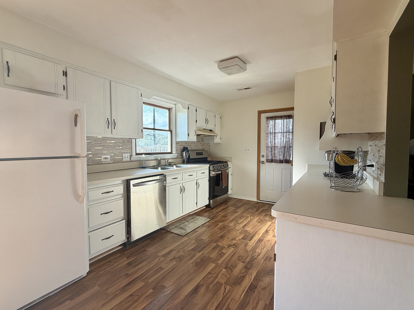 203 Macgregor Road, Lockport, IL 60441