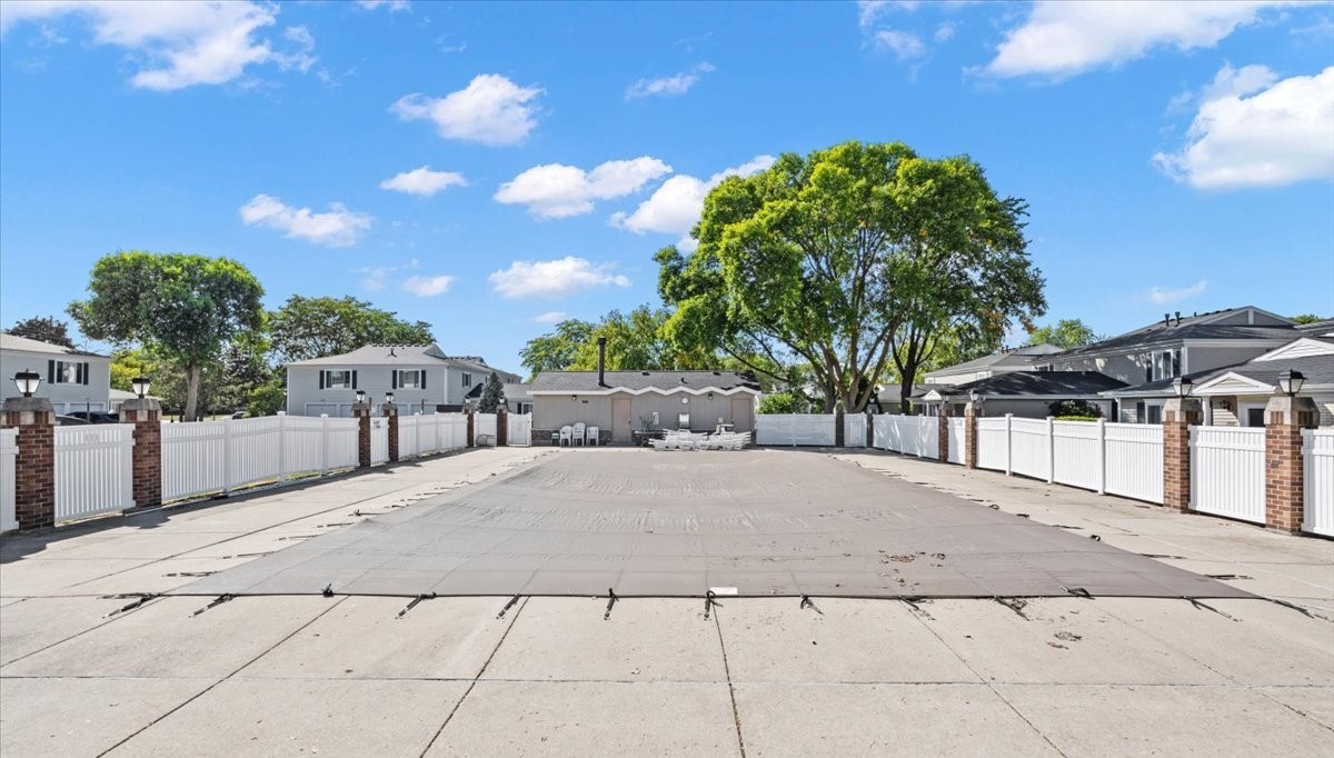 1152 Cove Drive #212B, Prospect Heights, IL 60070