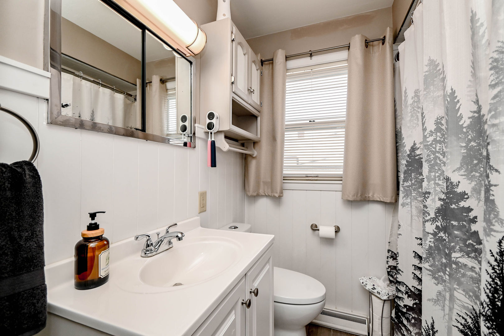 3877 Grandview Avenue, Gurnee, IL 60031