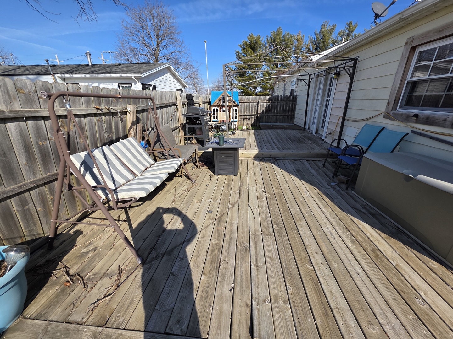 803 17th Avenue, Camanche, IA 52730