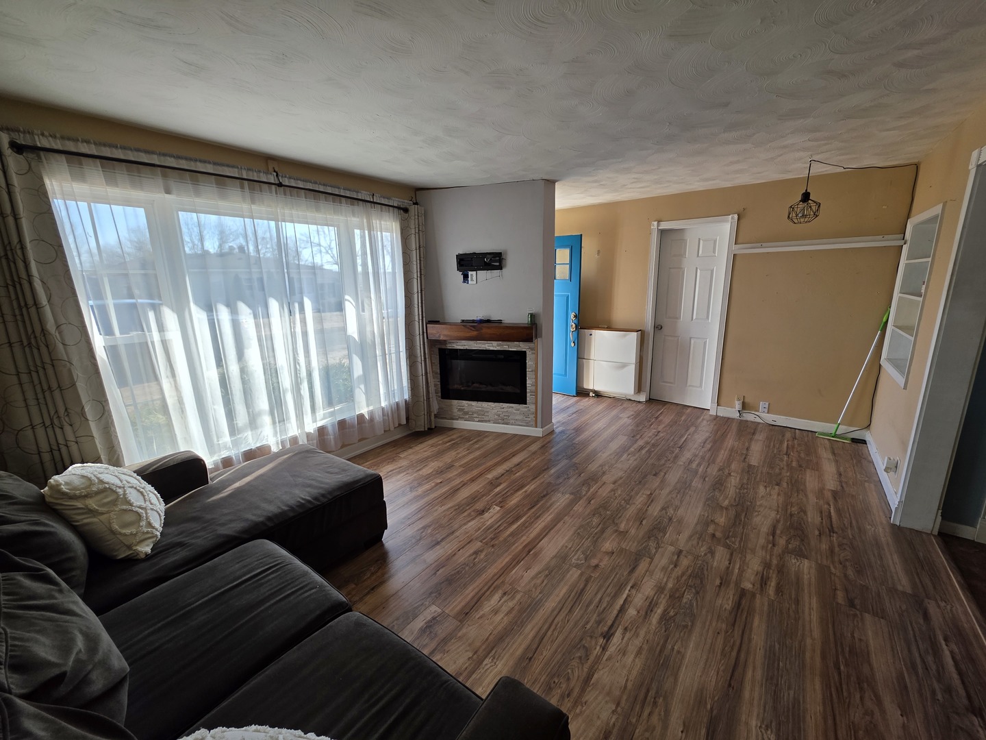 803 17th Avenue, Camanche, IA 52730