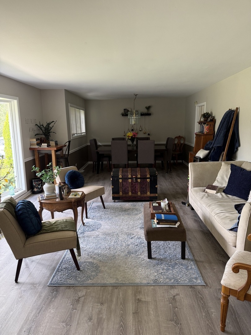 4 Yorkshire Drive, Lincolnshire, IL 60069