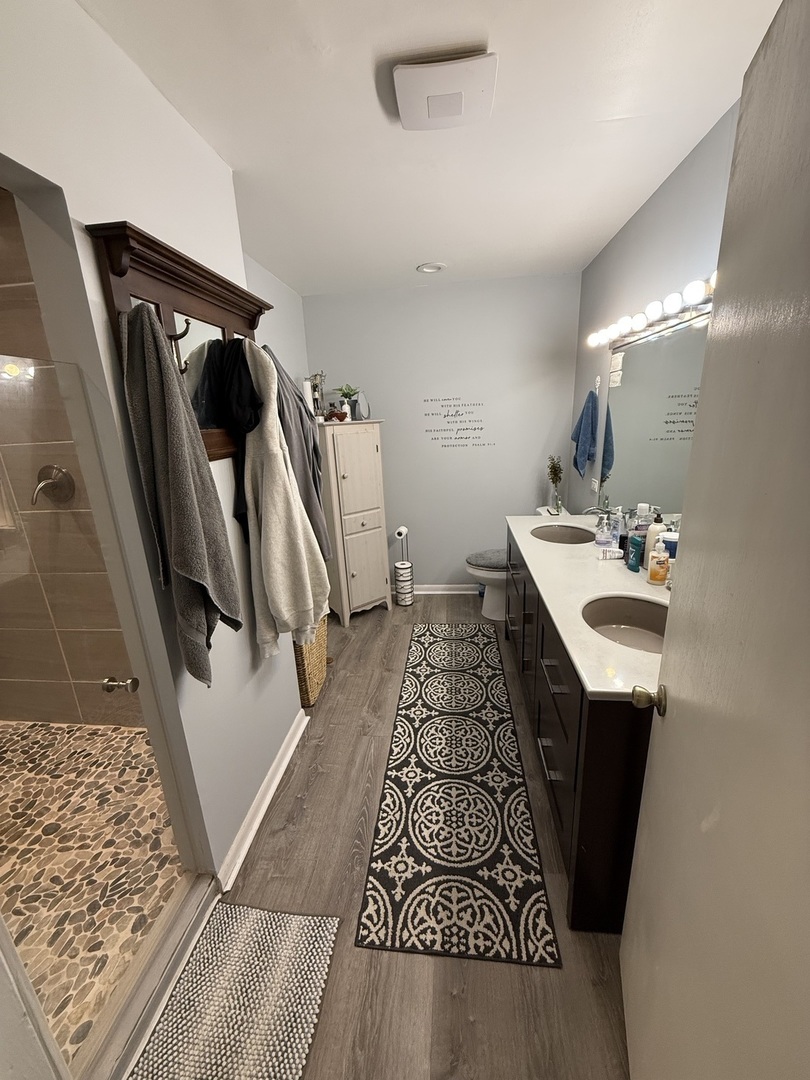 4 Yorkshire Drive, Lincolnshire, IL 60069