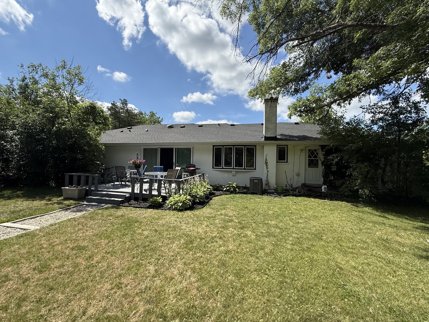 4 Yorkshire Drive, Lincolnshire, IL 60069