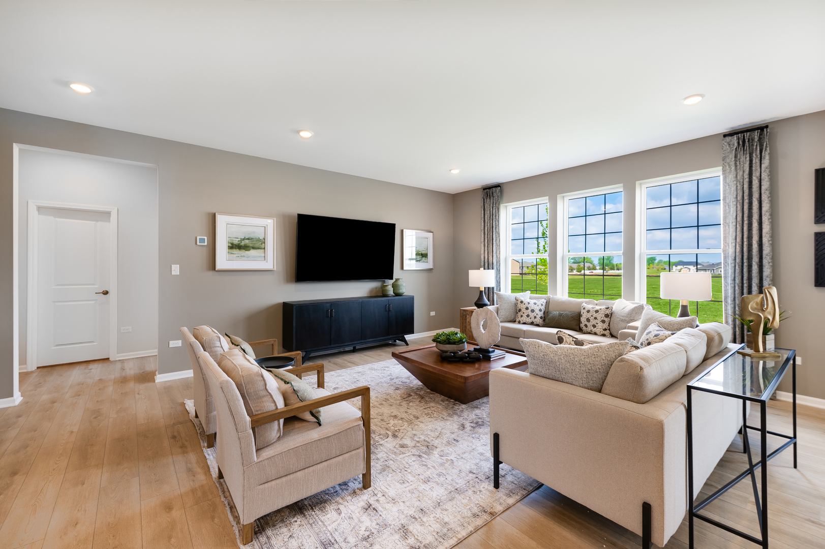 709 Erwin Street, Oswego, IL 60543