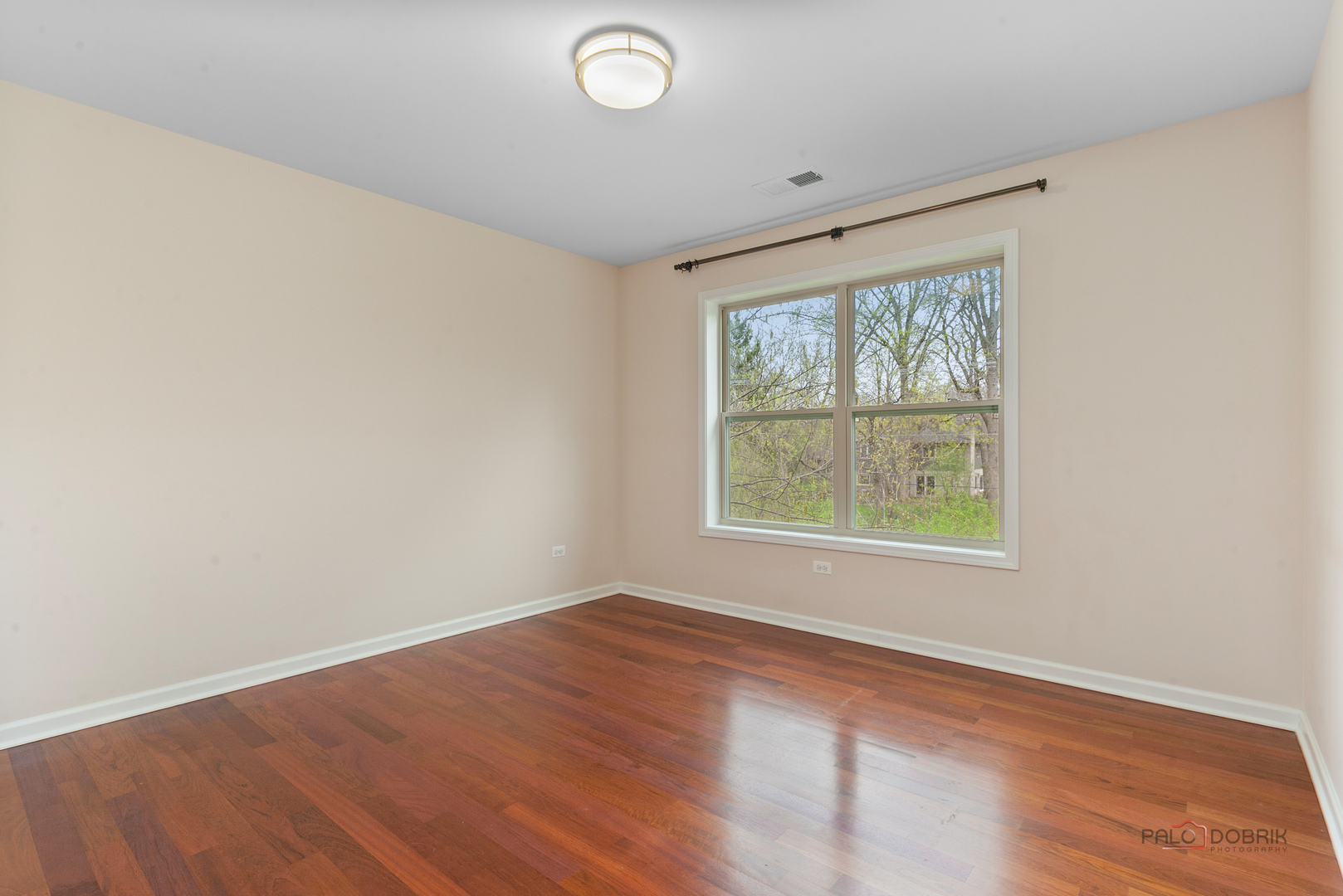 3 Thornfields Lane, Lincolnshire, IL 60069