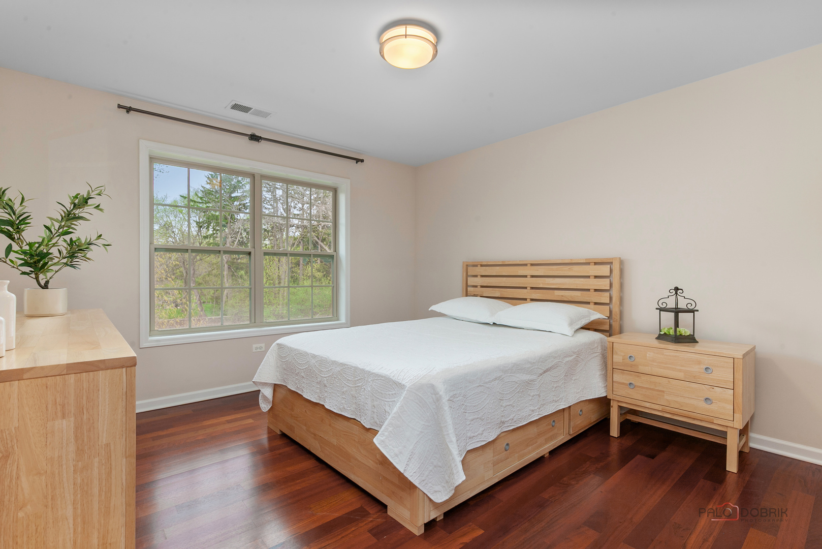 3 Thornfields Lane, Lincolnshire, IL 60069