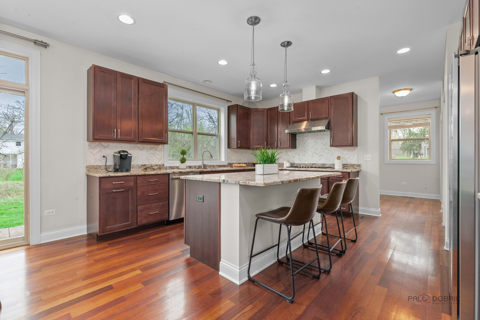 3 Thornfields Lane, Lincolnshire, IL 60069