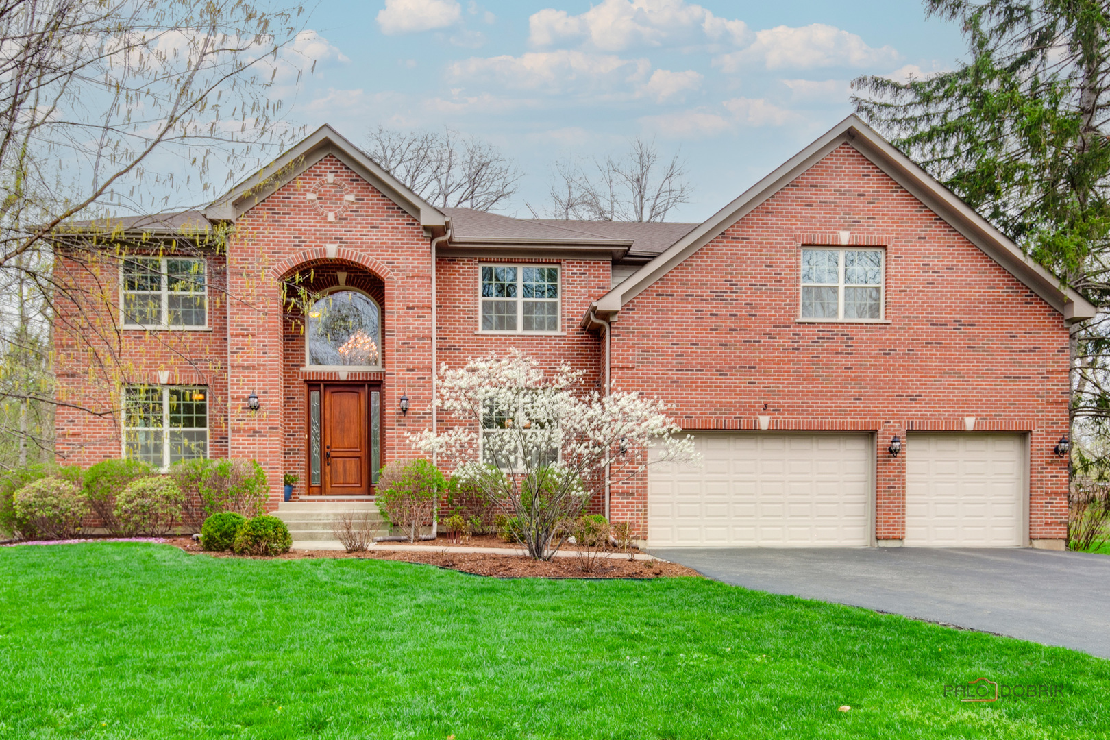 3 Thornfields Lane, Lincolnshire, IL 60069