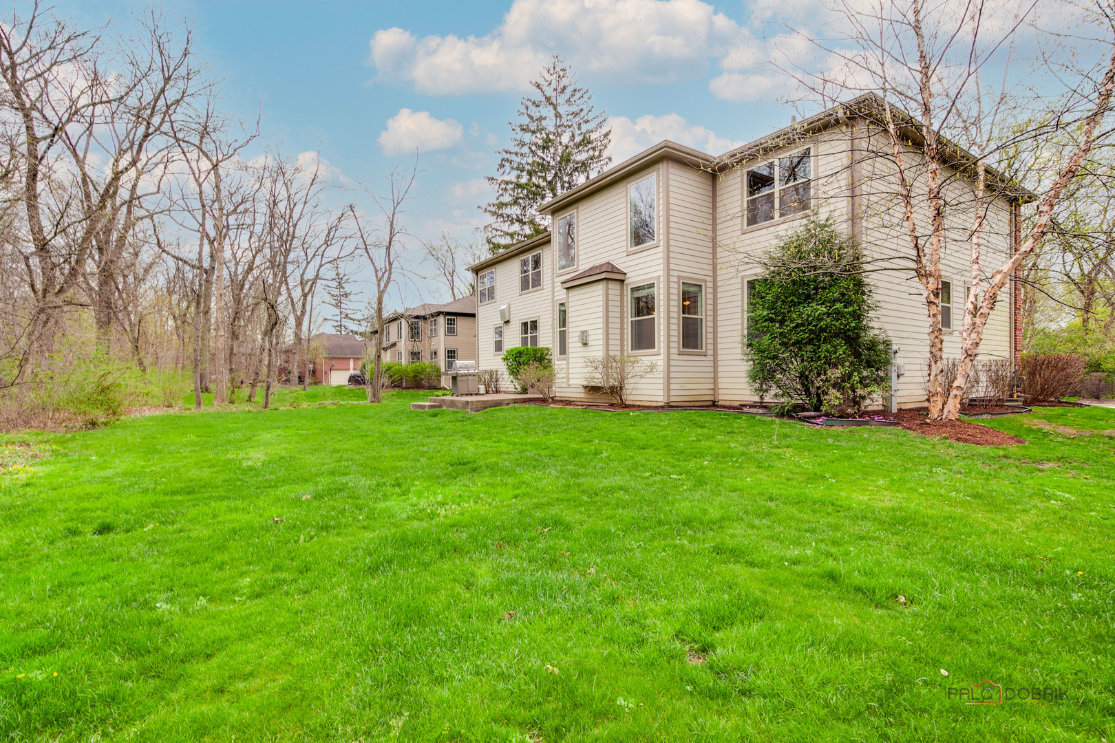 3 Thornfields Lane, Lincolnshire, IL 60069