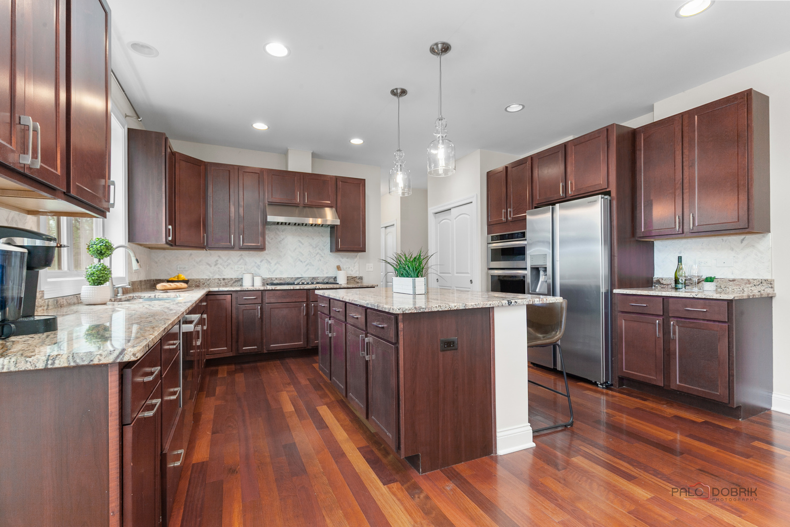 3 Thornfields Lane, Lincolnshire, IL 60069