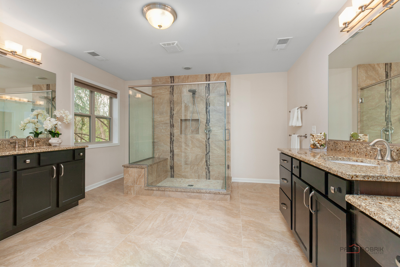 3 Thornfields Lane, Lincolnshire, IL 60069