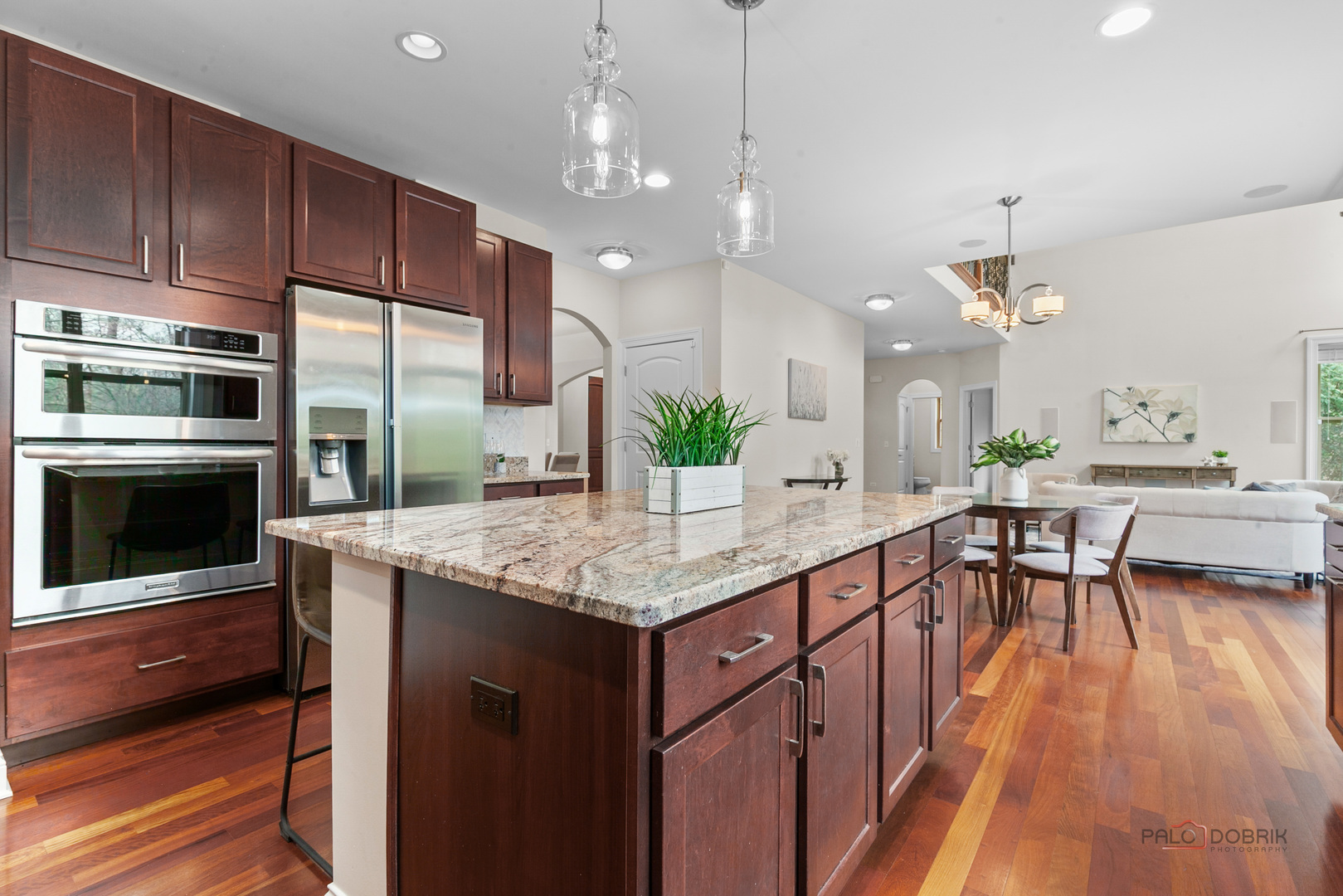 3 Thornfields Lane, Lincolnshire, IL 60069