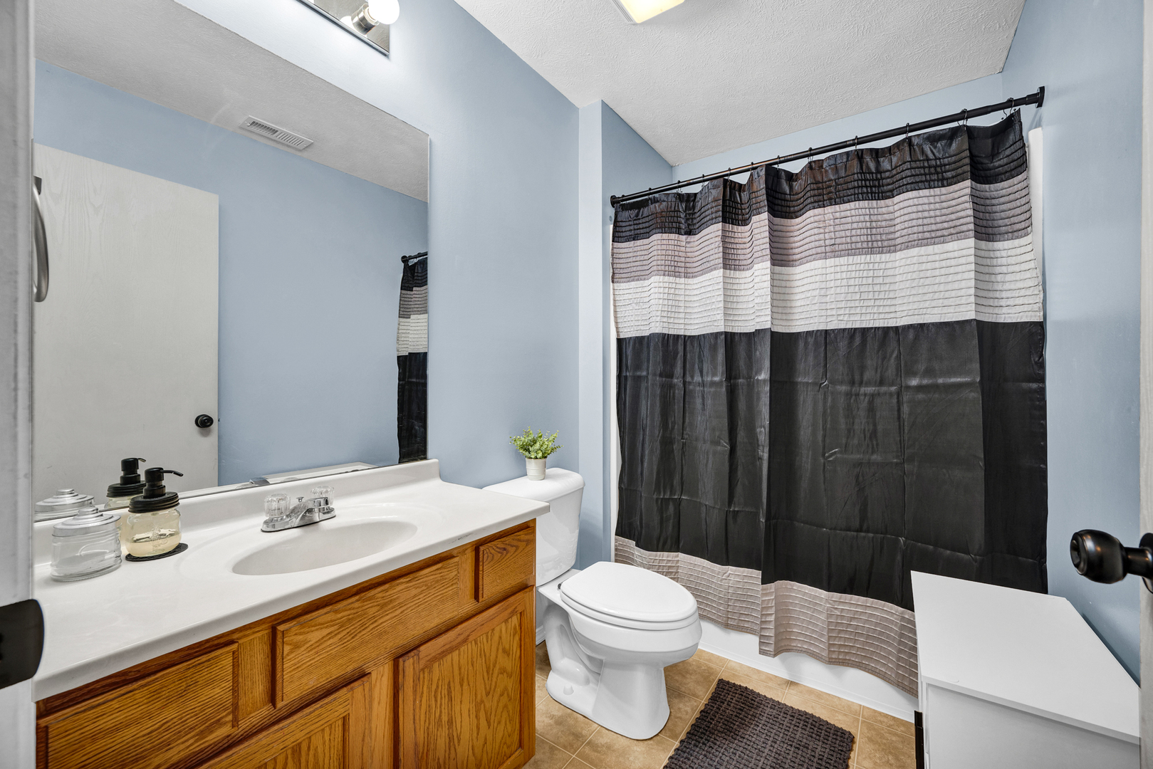 1040 Ekstam Drive #108, Bloomington, IL 61704