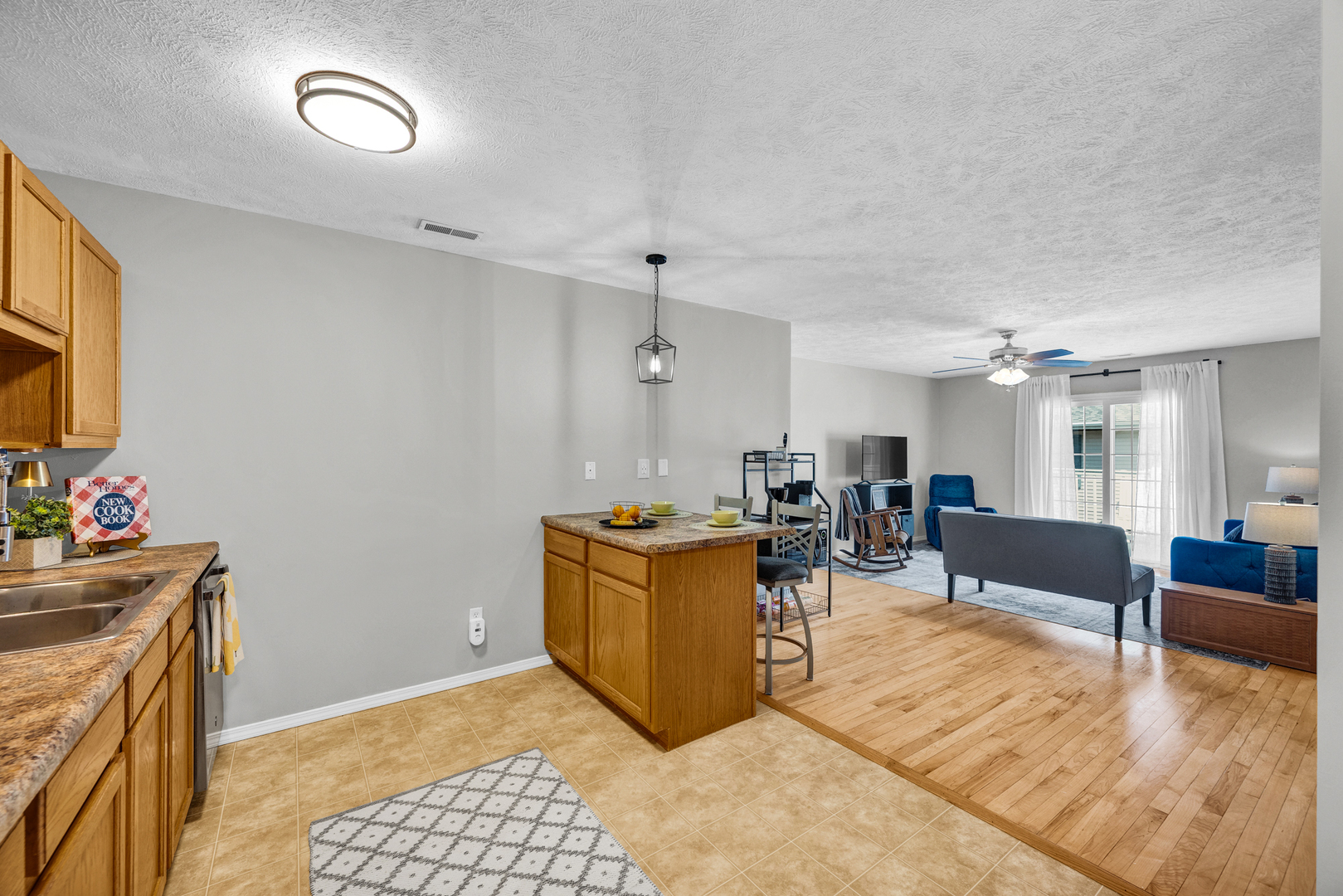 1040 Ekstam Drive #108, Bloomington, IL 61704