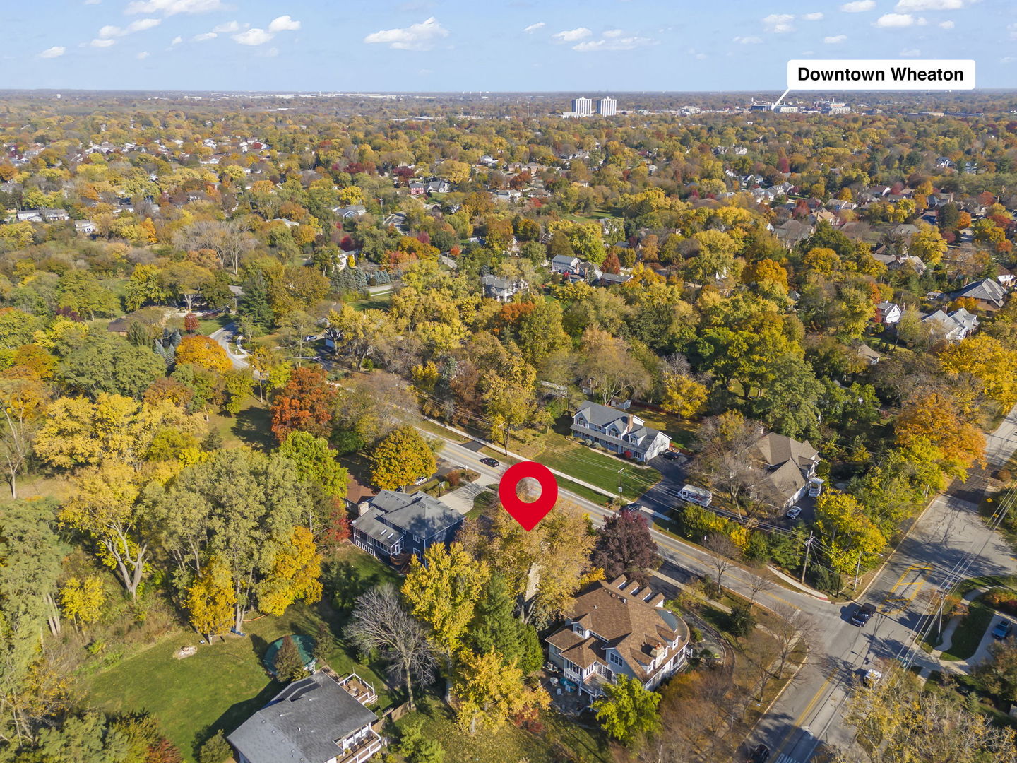 1570 Orchard Road, Wheaton, IL 60189