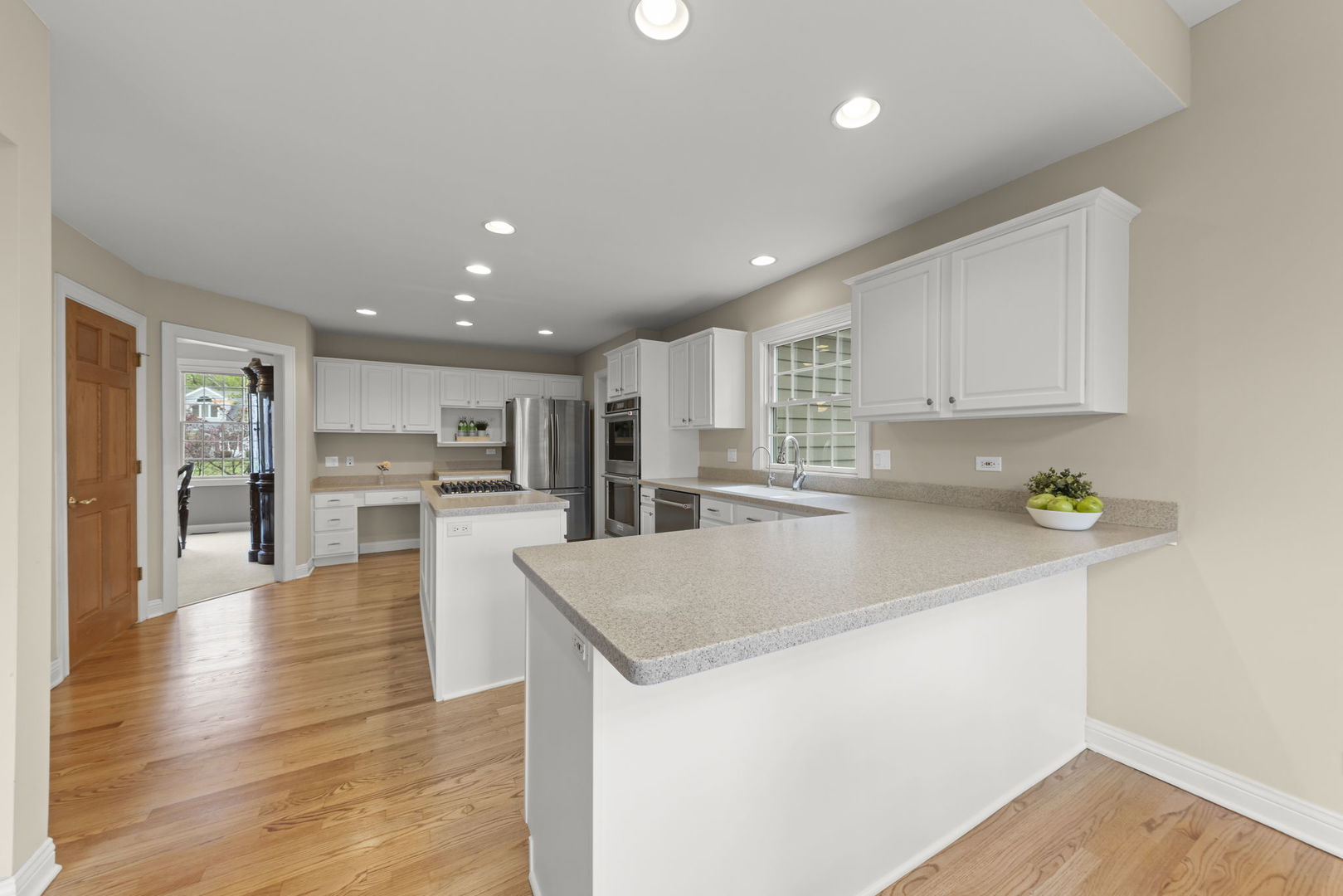 1570 Orchard Road, Wheaton, IL 60189