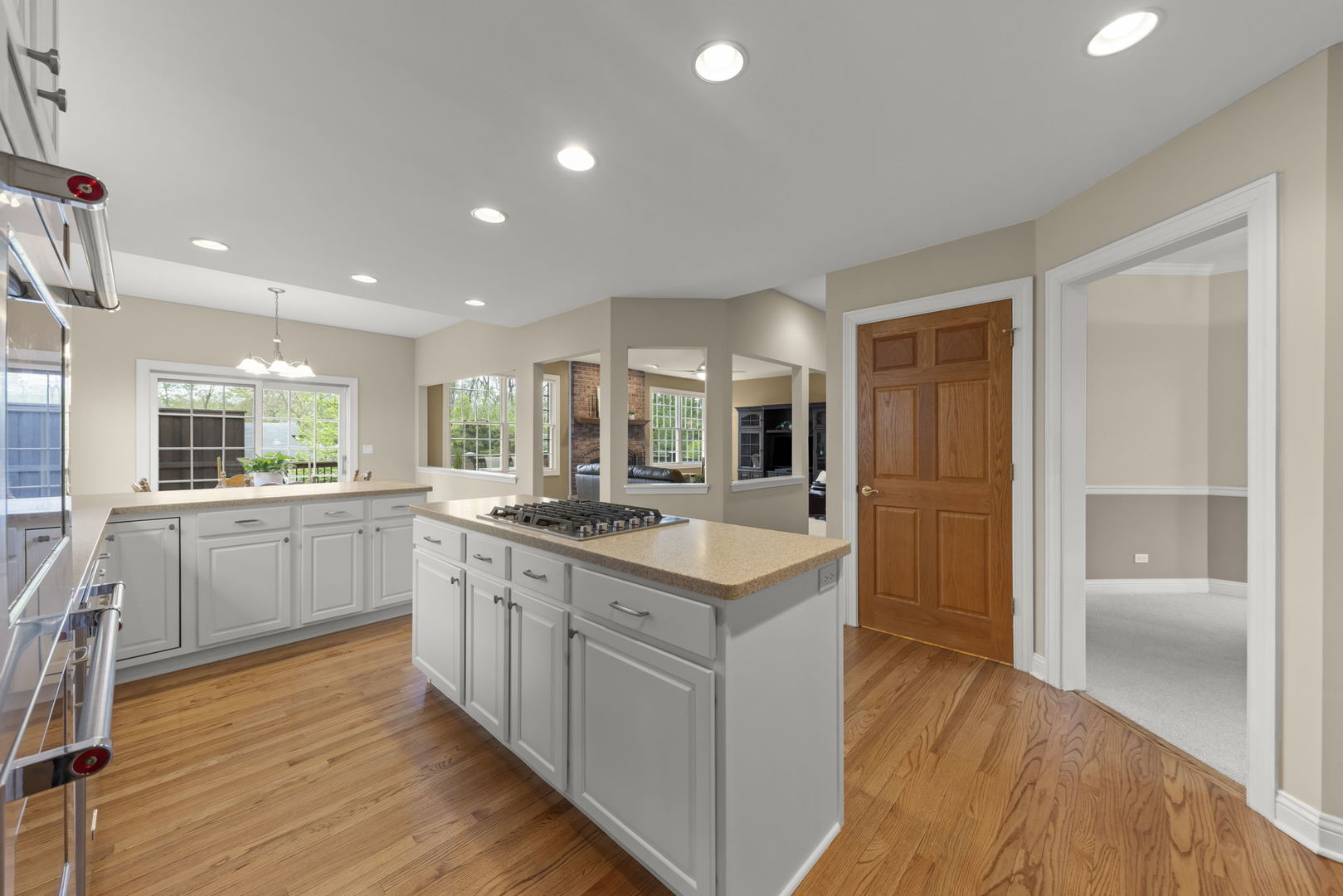 1570 Orchard Road, Wheaton, IL 60189