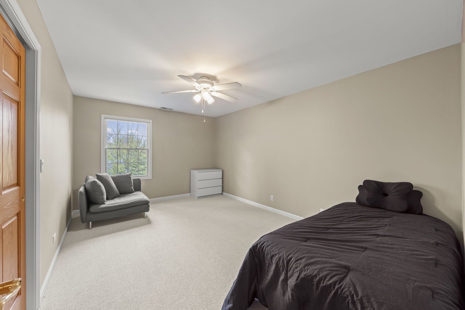 1570 Orchard Road, Wheaton, IL 60189